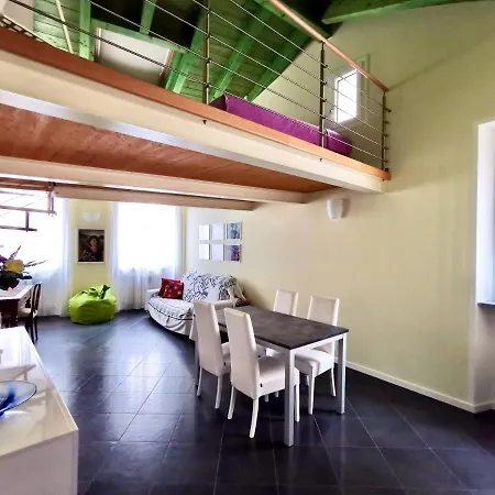 アパート Manzoni By Design Studio ベッラーノ