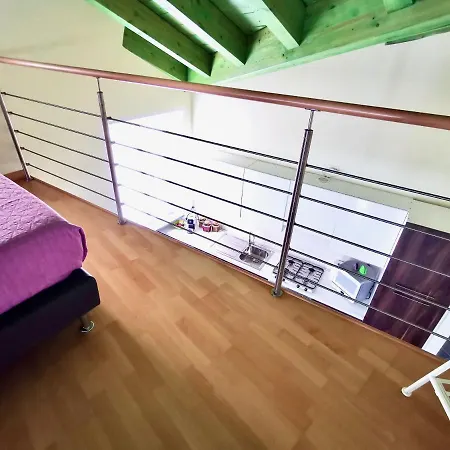 Manzoni By Design Studio アパート *