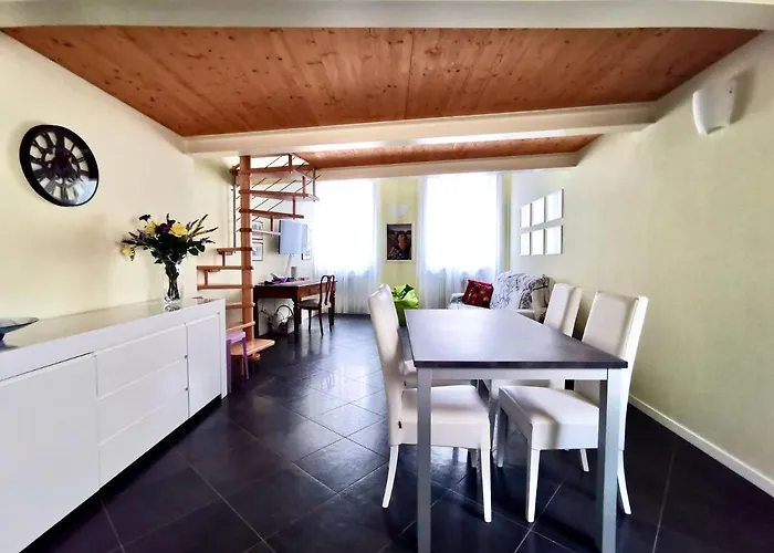 Manzoni By Design Studio Διαμέρισμα *
