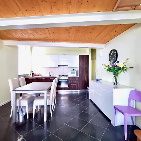 Manzoni By Design Studio * בלאנו